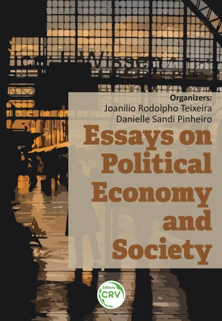 Capa do livro: ESSAYS ON POLITICAL ECONOMY AND SOCIETY